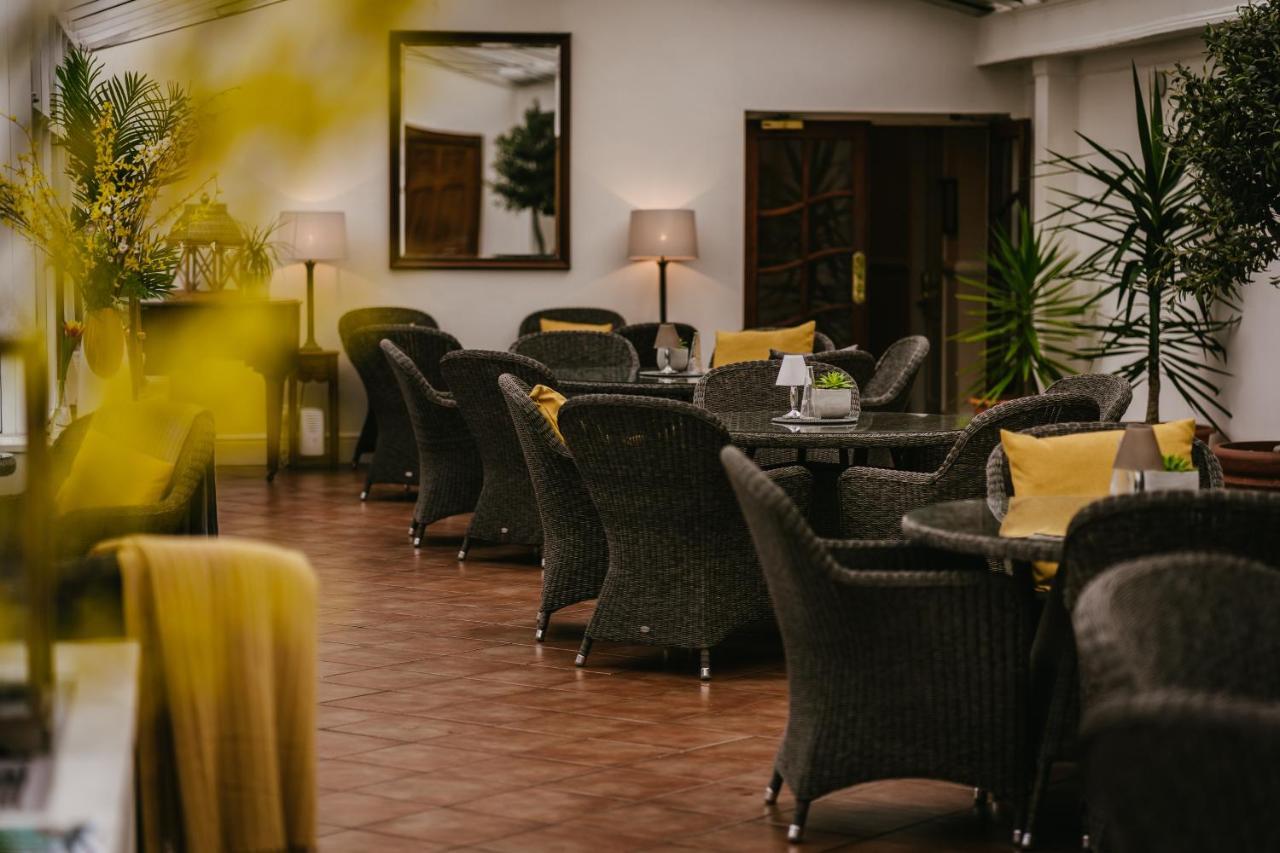 Rowton Hall Hotel And Spa Chester Exteriör bild