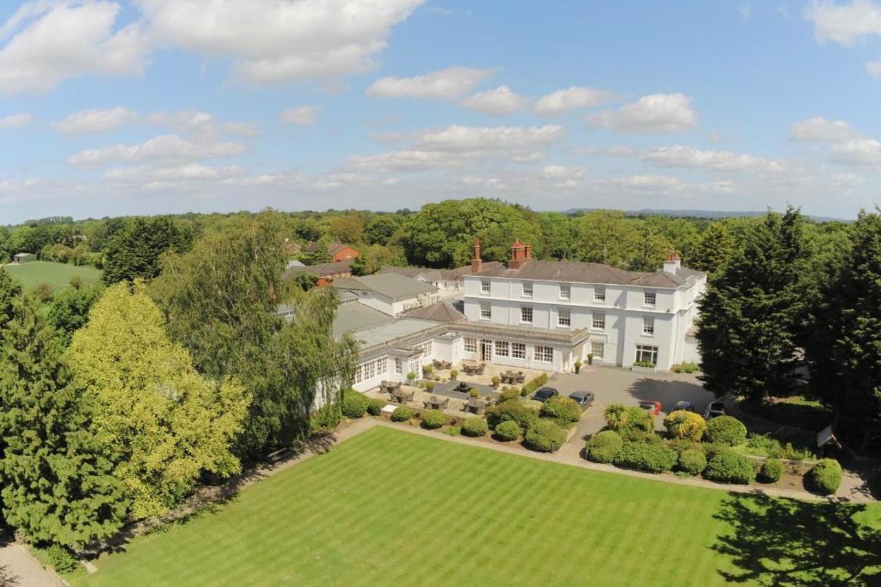 Rowton Hall Hotel And Spa Chester Exteriör bild