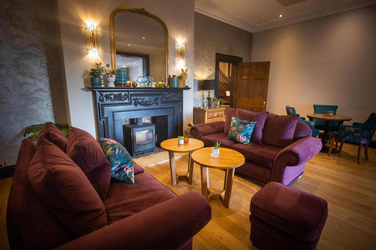 Rowton Hall Hotel And Spa Chester Exteriör bild