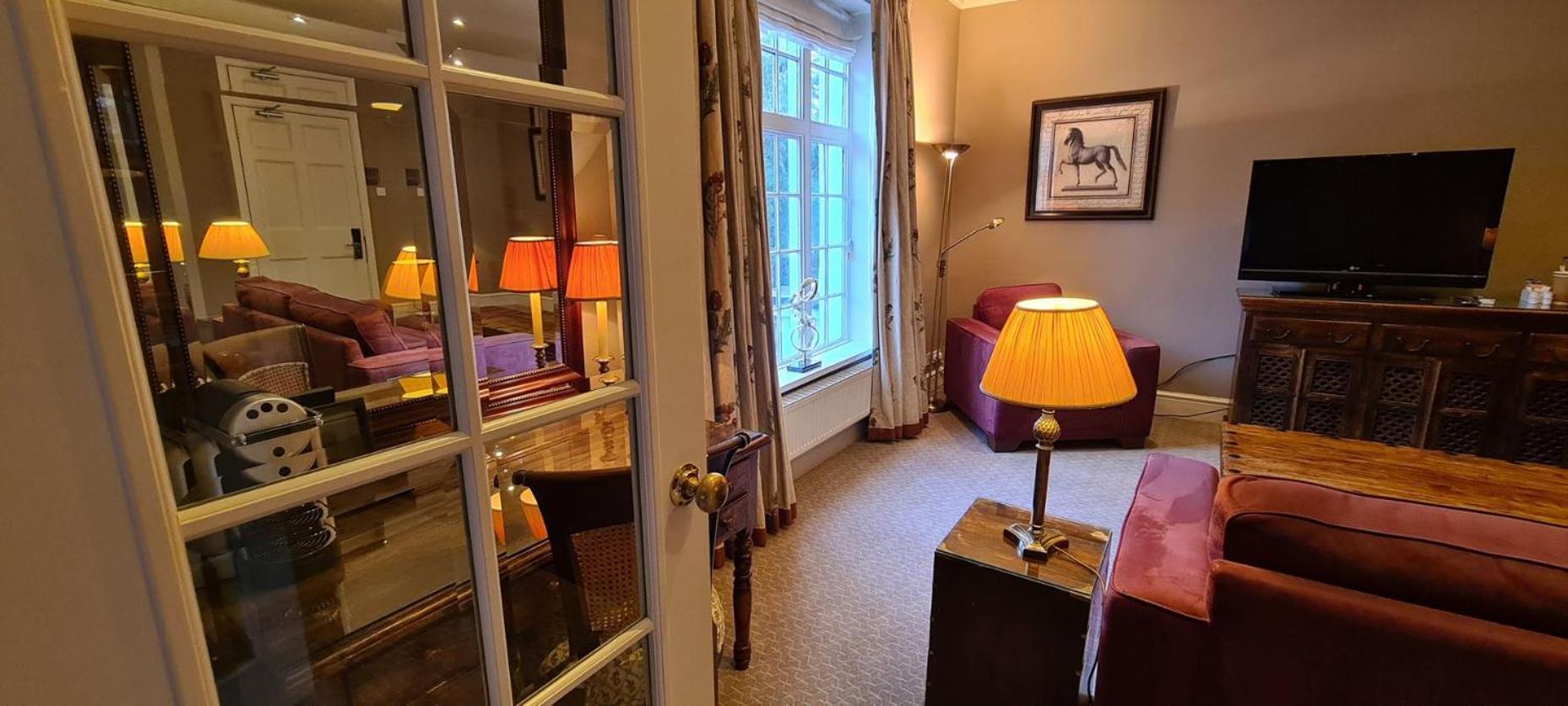 Rowton Hall Hotel And Spa Chester Exteriör bild
